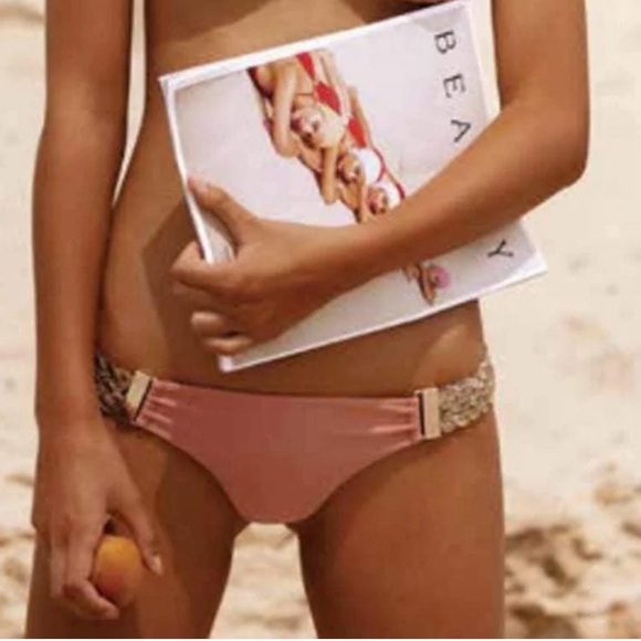 Beach Bunny Alexa Orange Bikini With Gold Chain - Picture 4 of 6